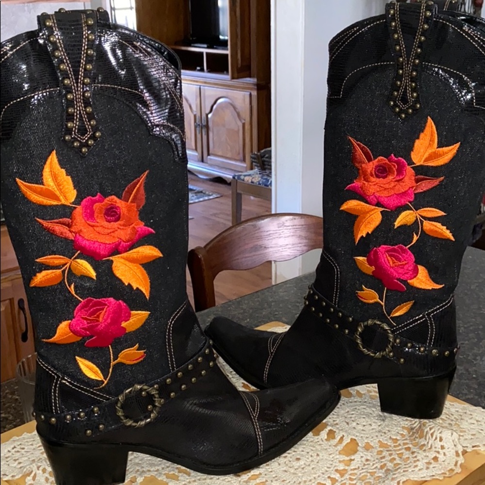 J Renee boots